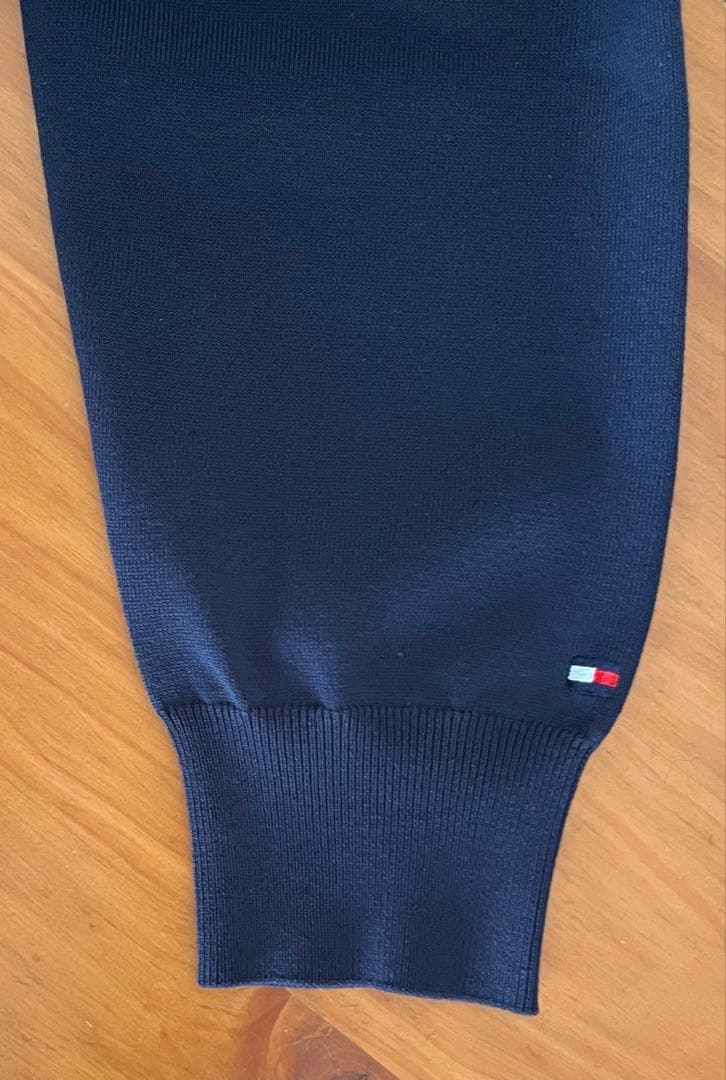 新品 トミーヒルフィガー トリコロールラインクルーネックセーター ネイビー