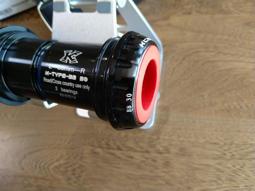 KCNC ボトムブラケット BB30 ユニバーサルアダプター