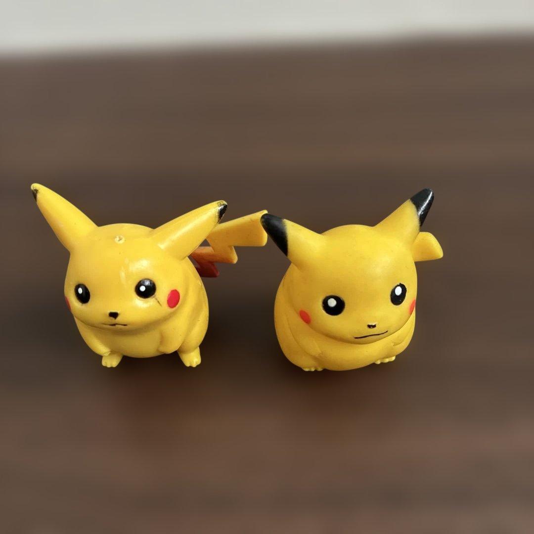 激レア　絶版　初代ピカチュウ フィギュア 2体セット