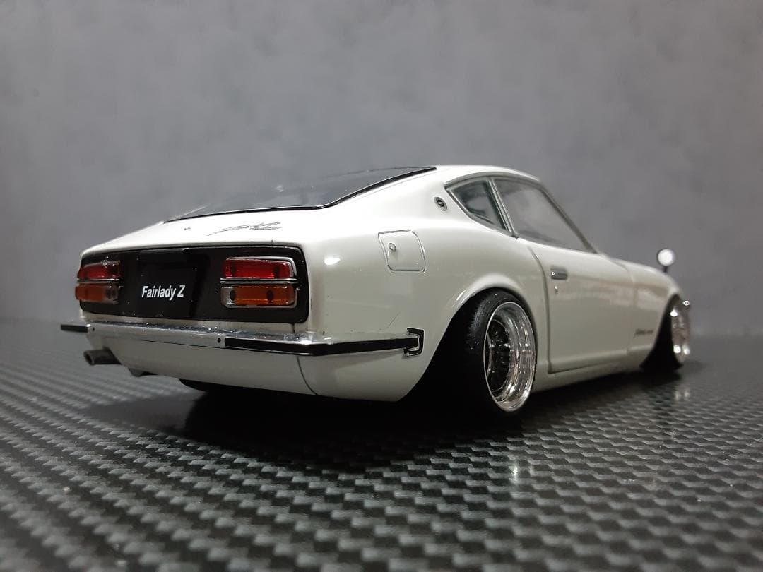 Hachette 1/24 日産 Fairlady 240Z 白 カスタム改