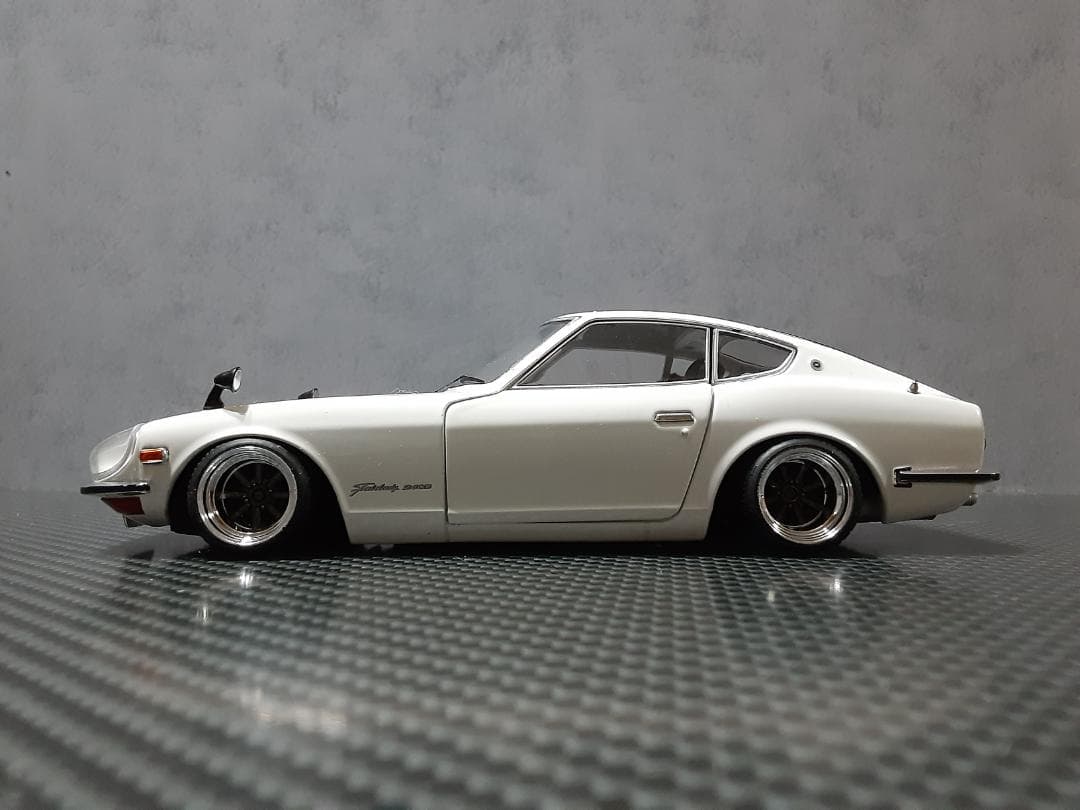 Hachette 1/24 日産 Fairlady 240Z 白 カスタム改