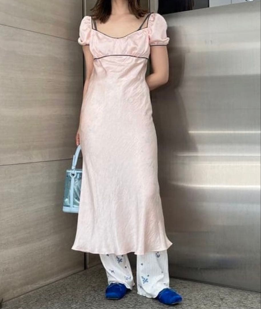 Anniel（アニエル）×BEAMS サテンシューズ