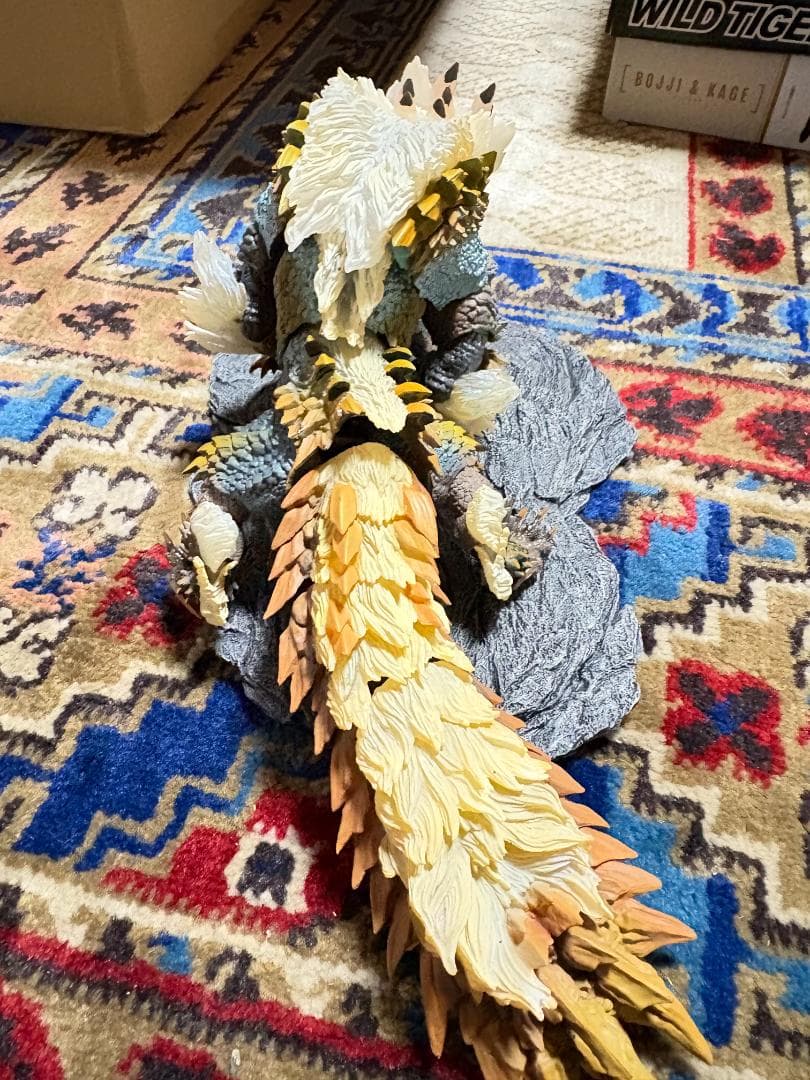 S.H.MonsterArts モンスターハンターワールド ジンオウガ 現状品
