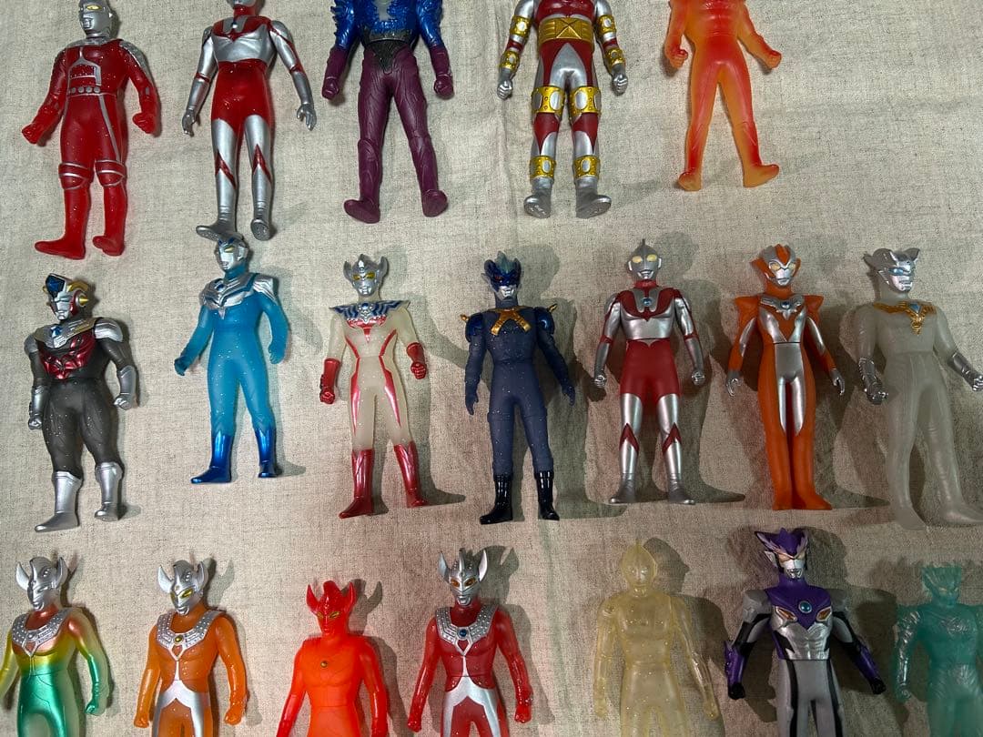 ウルトラマン　限定ソフビ　19体セット