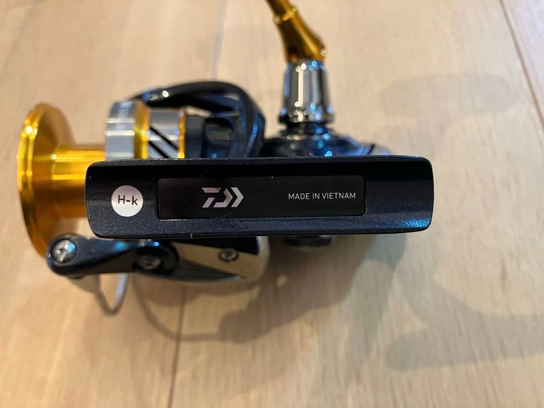 ダイワ(DAIWA) スピニングリール 20 レブロス LT6000D-H