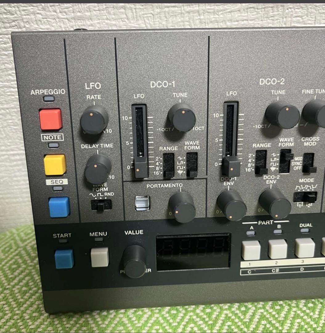 Roland JX-08 Boutique シンセサイザー 動作確認済 元箱