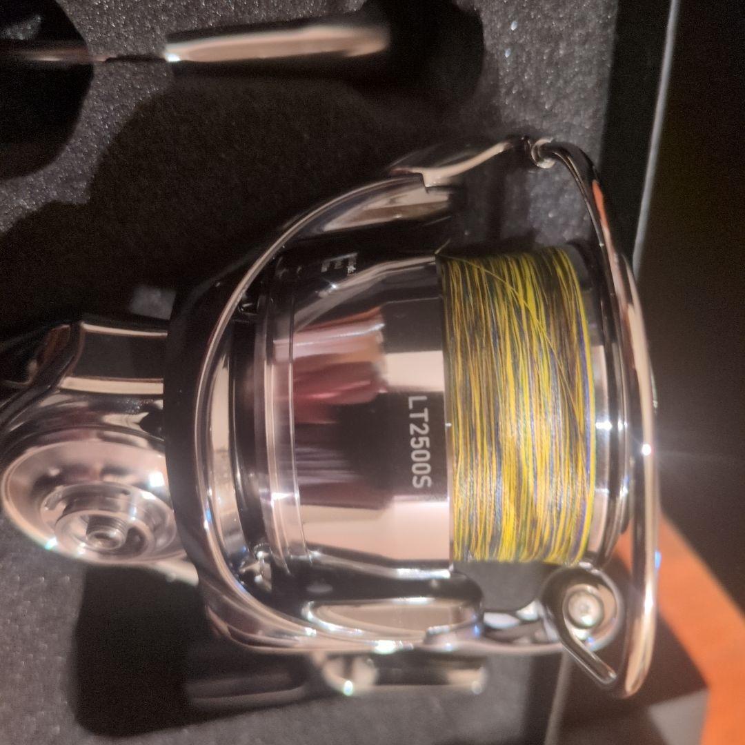 DAIWA EXIST LT2500S スピニングリール
