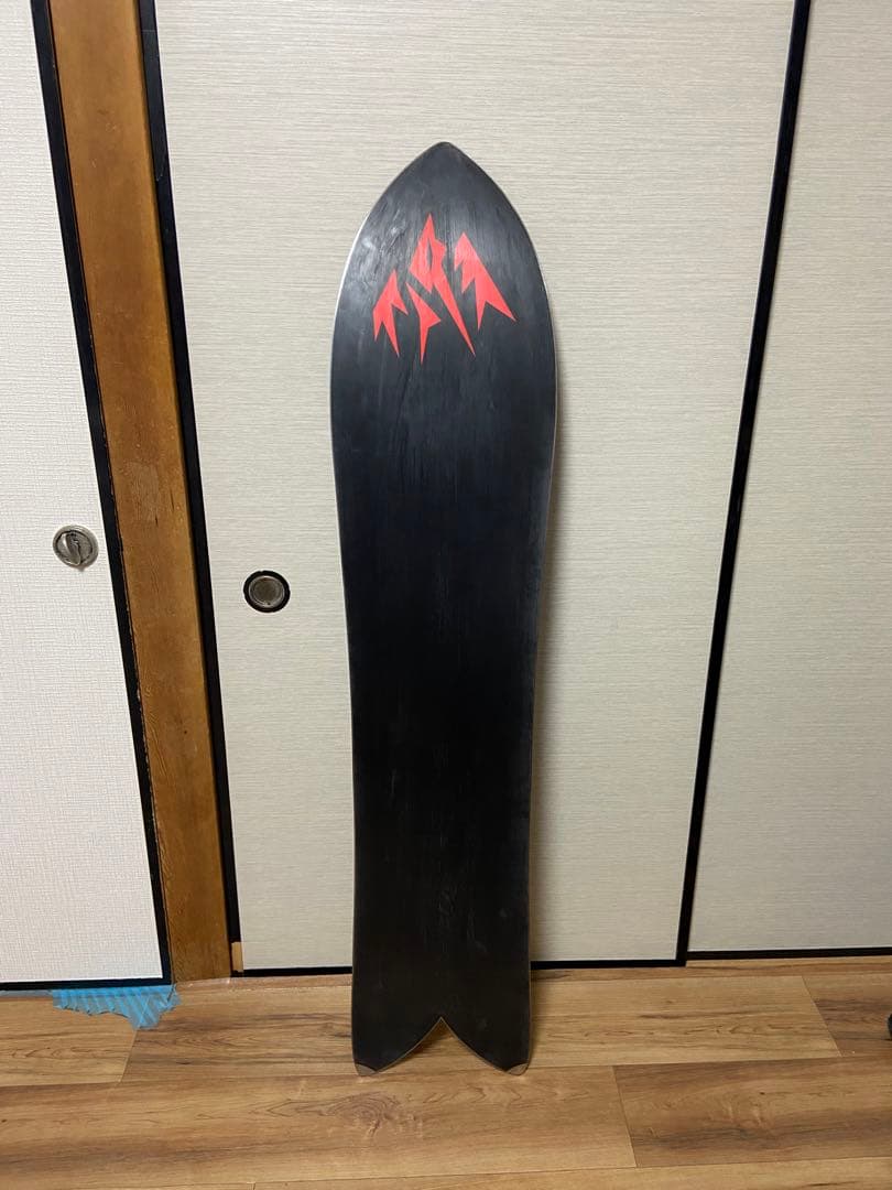 スノーボード JONES Storm Chaser 147cm by. christenson