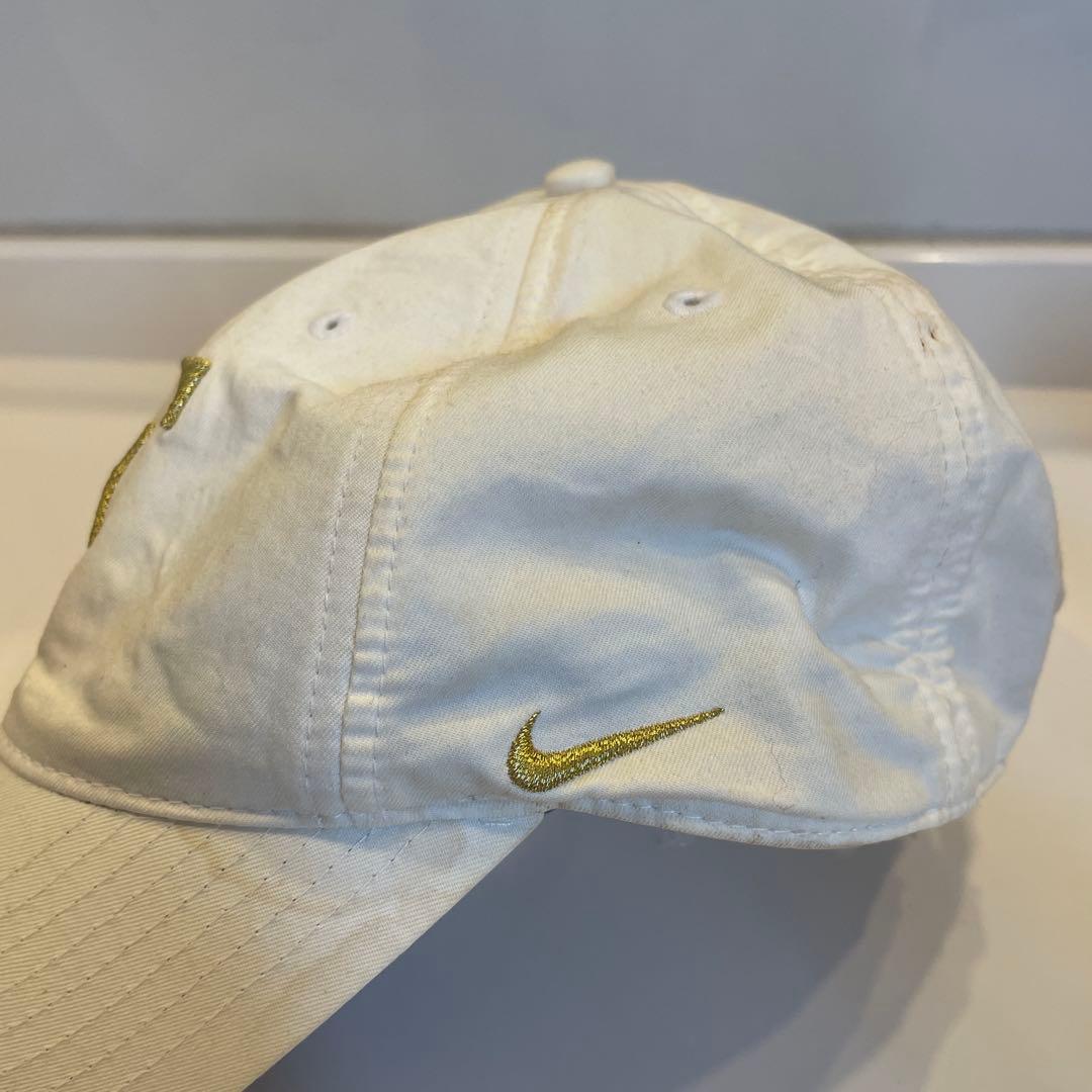 【激レア】NIKE RFキャップ ホワイト ゴールド5トロフィー　フェデラー