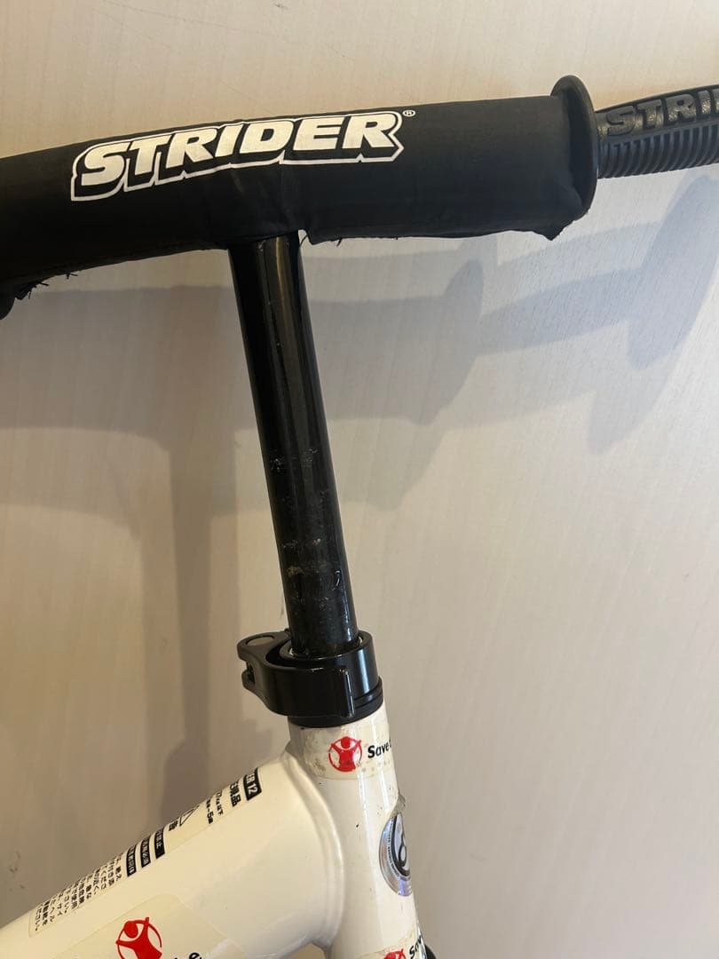 STRIDER ストライダー 12インチホワイトレッド