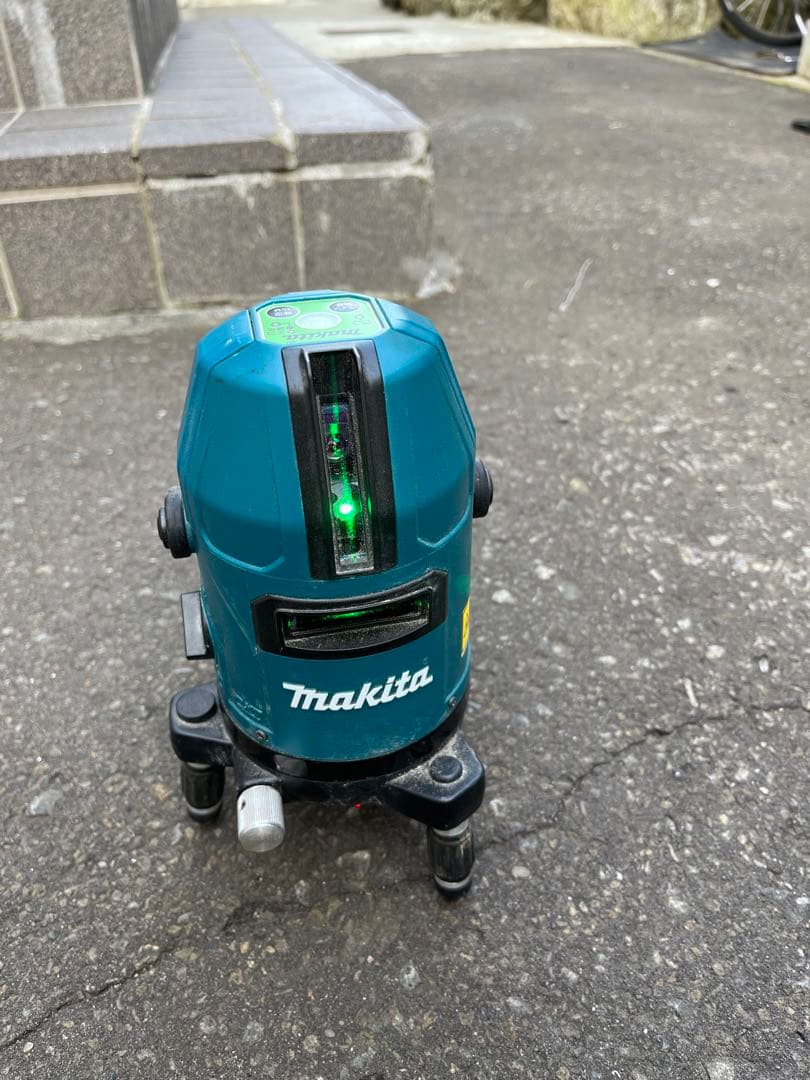 Makita マキタ レーザー墨出し器 SK10GD