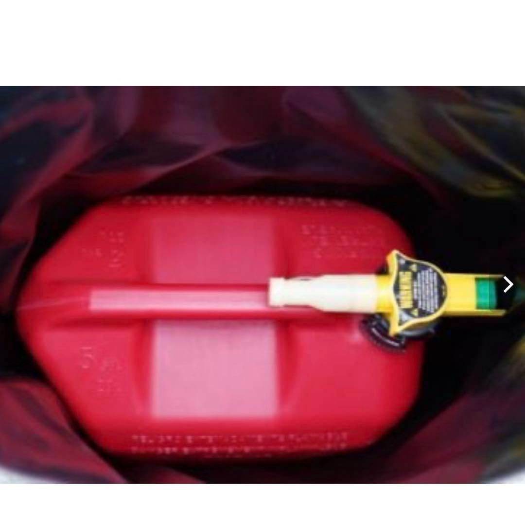 (新品未使用品) 灯油カバン 20L 薪 キャンプ マルチカバン（YSGMS）