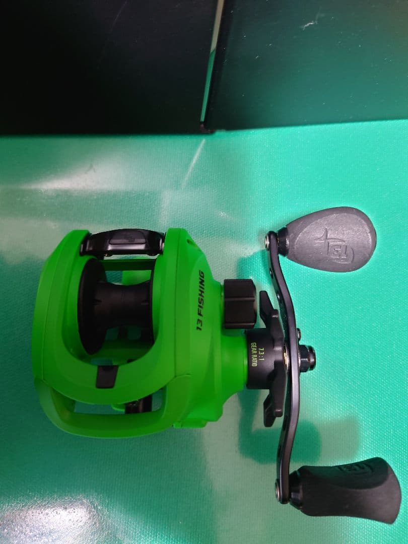 13 FISHING インセプションスポーツ Z 左手用 、