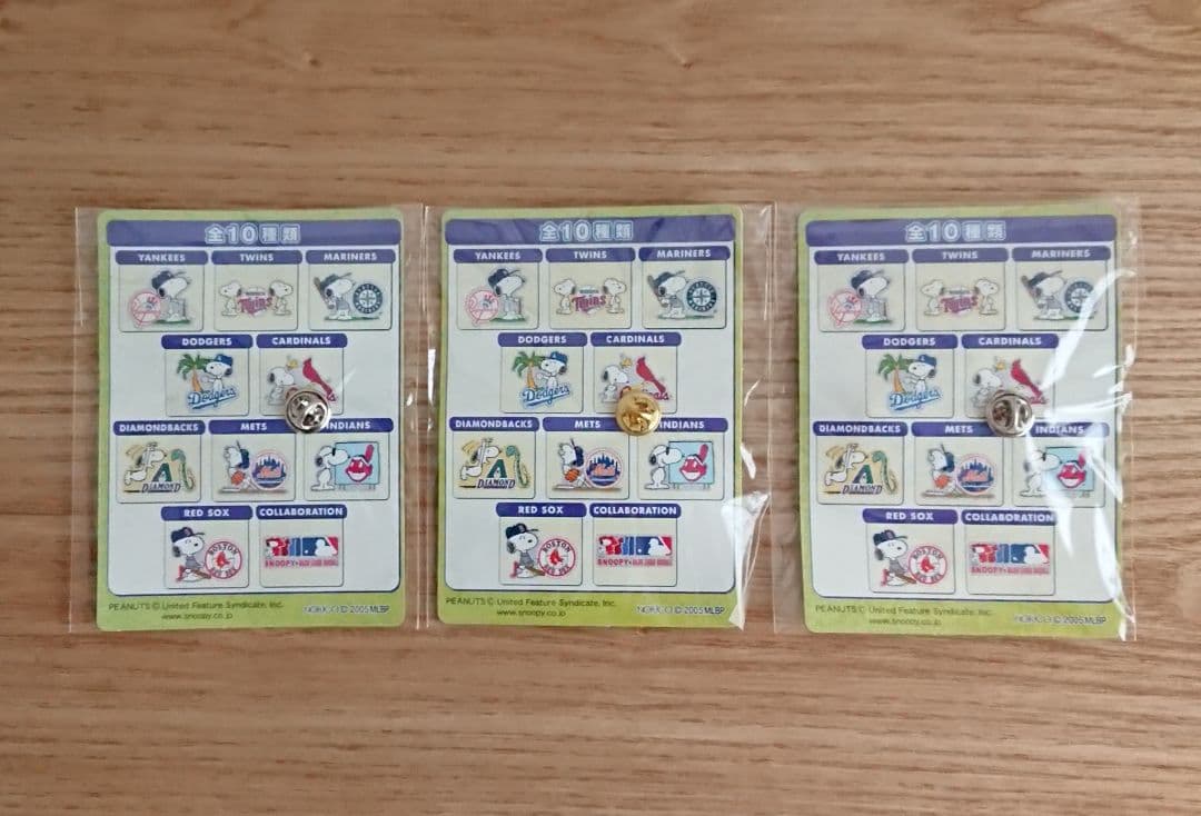 SNOOPY×MAJOR LEAGUE BASEBALLコレクションピンズ10種