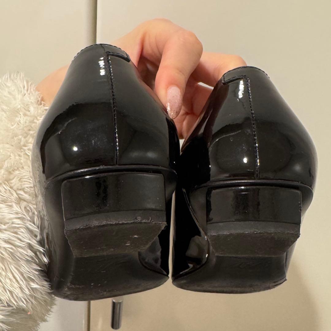 Roger vivier パテントレザー バレリーナ