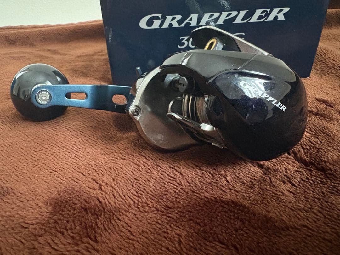 Grappler 300HG ベイトリール　右ハンドル