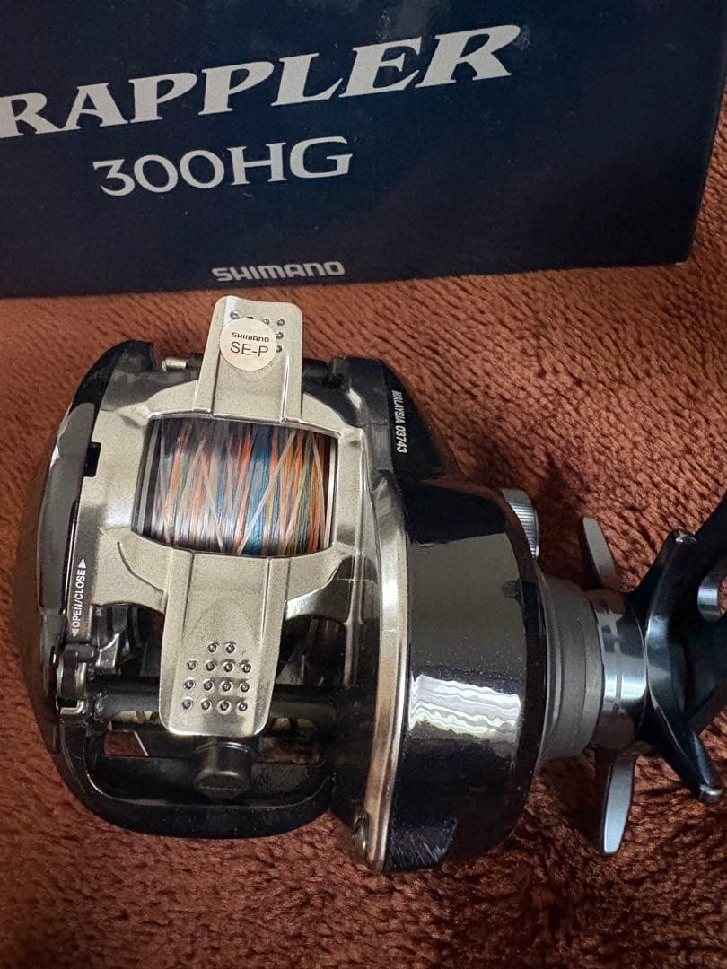 Grappler 300HG ベイトリール　右ハンドル