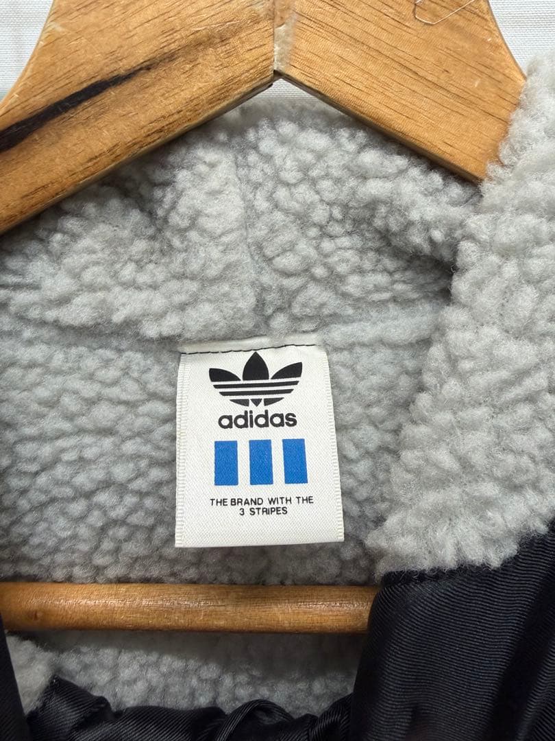 ［adidas］アディダス ベンチコート　ブラック　L 2512-267