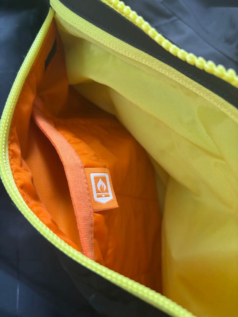 BURTON GORE-TEX スノーボードウェアLサイズ
