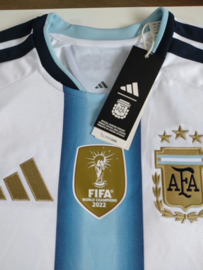 adidas 2022 FIFAワールドチャンピオンシャツ　L