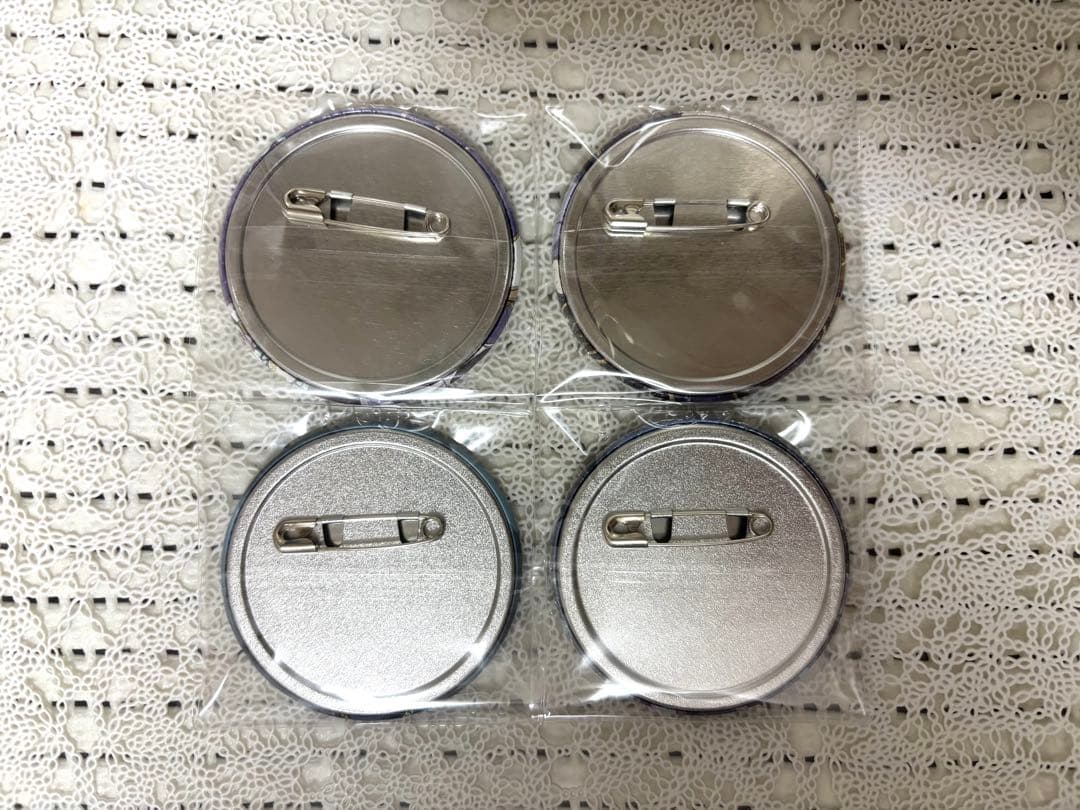 ツイステ フロイド おめかし ブルーム ブレイジングジュエル 寮服 缶バッジ