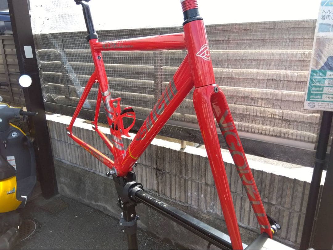 Cinelli Vigorelli レッドフレームアルミ