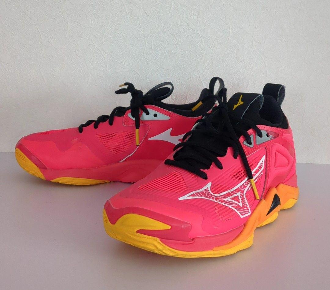 【ミズノ MIZUNO】バレーボールシューズ ウエーブモーメンタム 極美品