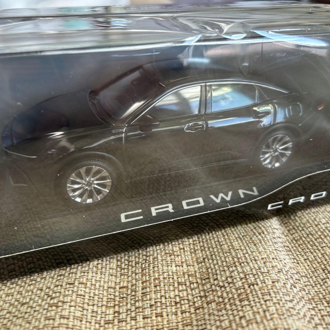 トヨタ　クラウン　クロスオーバー　1/30 カラーサンプル　ブラック　新品未開封
