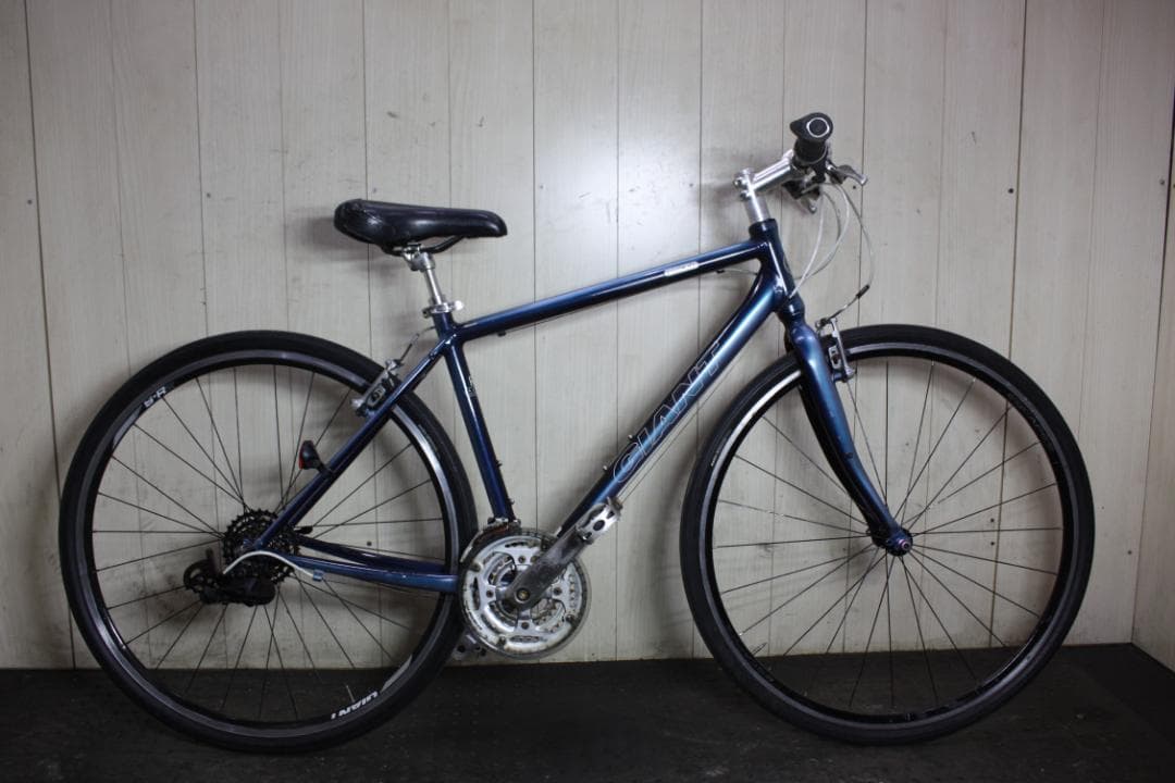 GIANT ESCAPE R3 700C アルミ 24速 465mm クロス