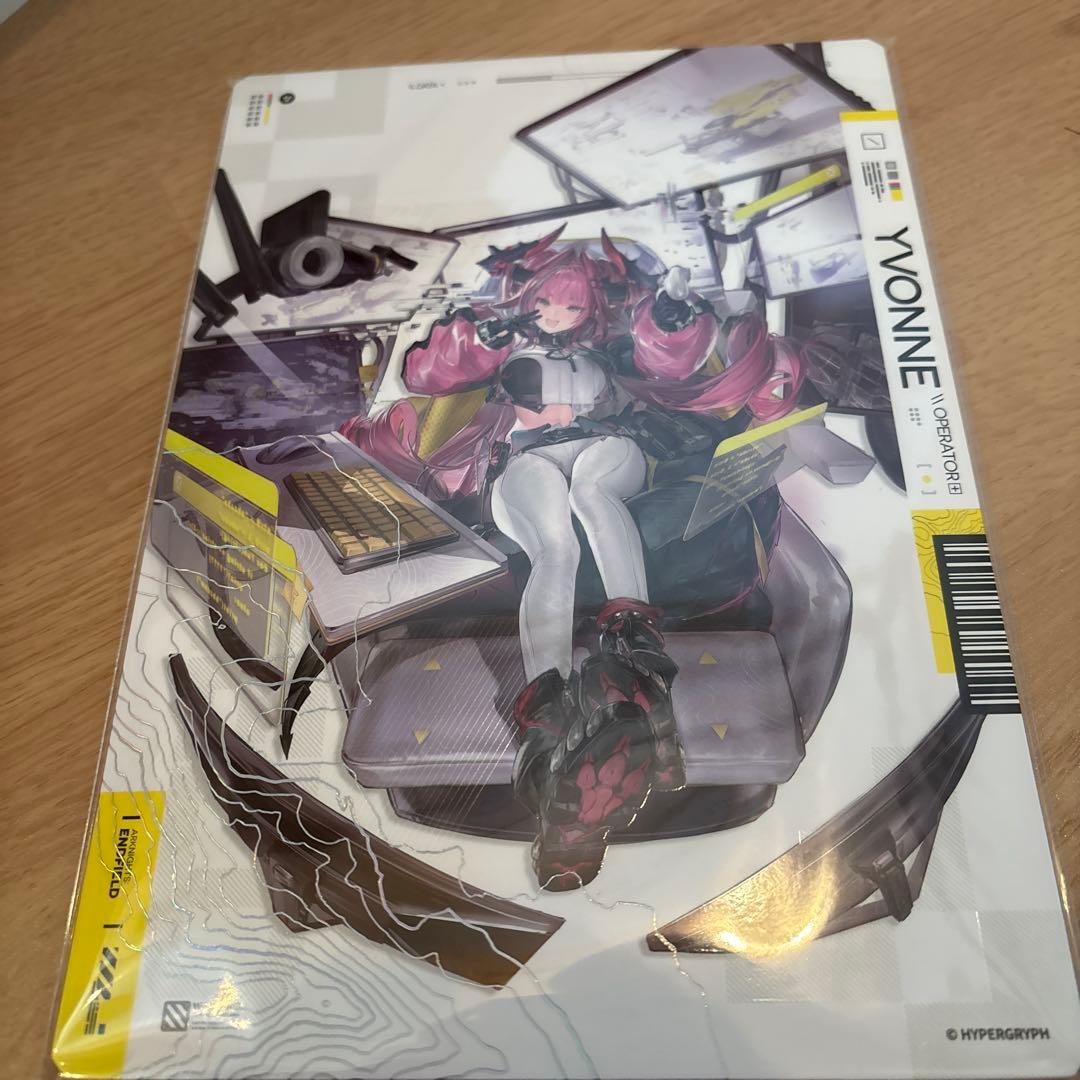 ［非売品］アークナイツエンドフィールド事前登録当選品　イヴォンヌアクスタ