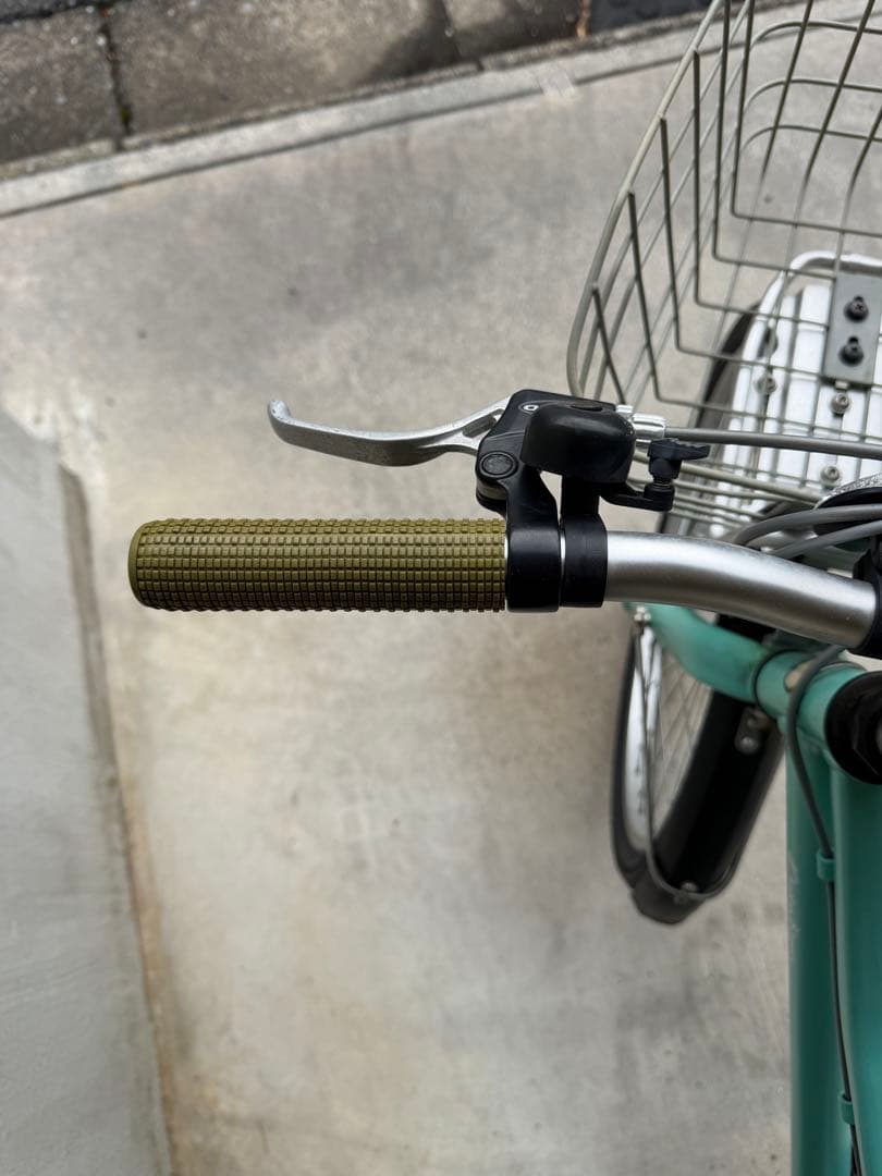 【直接引取り限定】自転車KhodaaBloomコーダブルーム22インチ