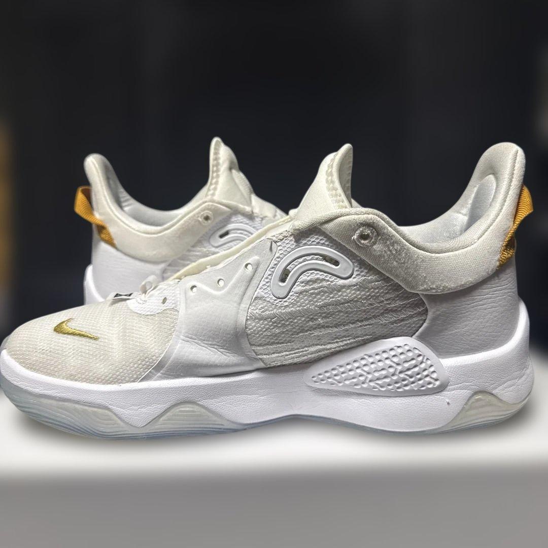 ポール　ジョージ　PG5 NIKE ID ホワイト／ゴールド