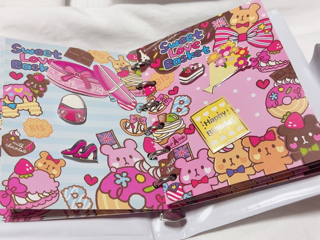 鍵付きシール帳　当時物　平成レトロ　レア　立体シール　完成品　シャカシャカ