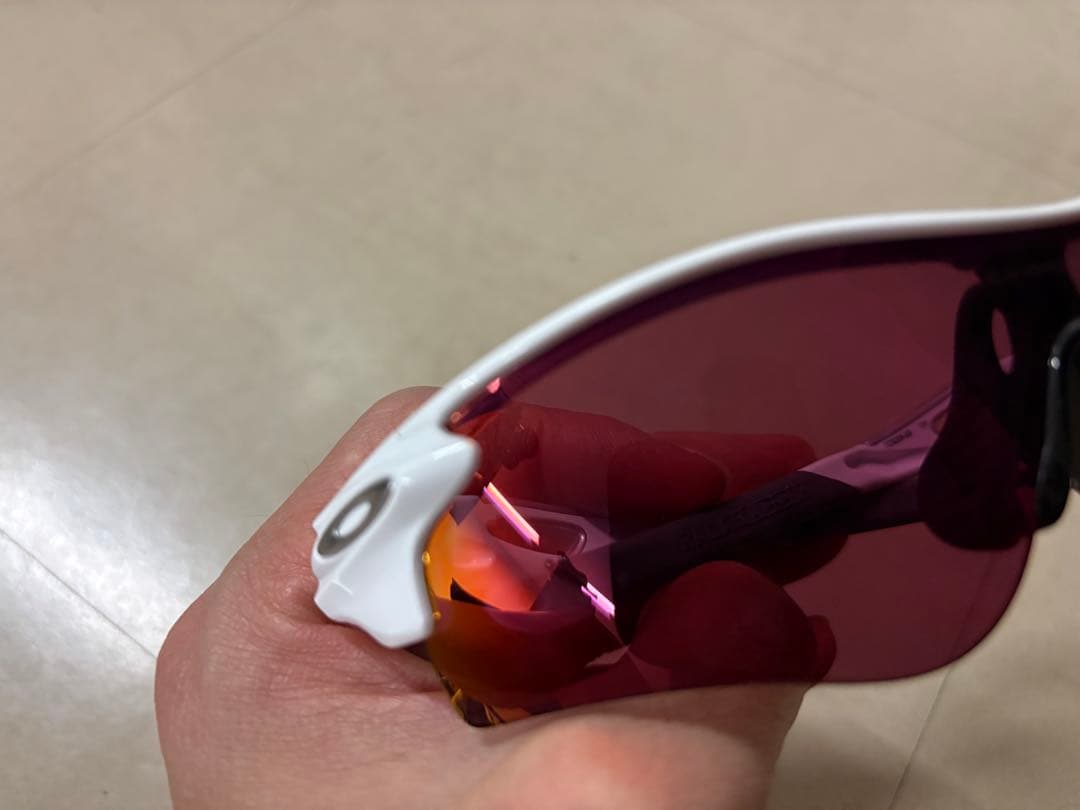 Oakley スポーツサングラス ホワイトフレーム