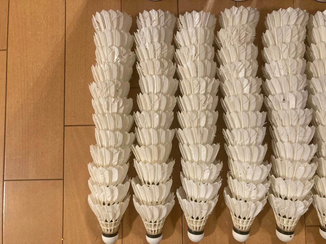 【美品】エアロセンサ700 基礎打ち用シャトル　96個