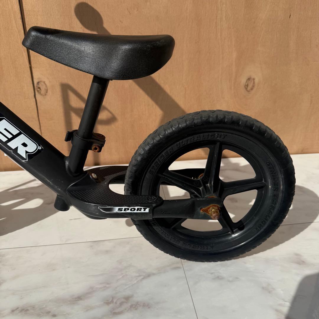 STRIDER 12 スポーツモデル ブラック 日本正規品 ストライダー