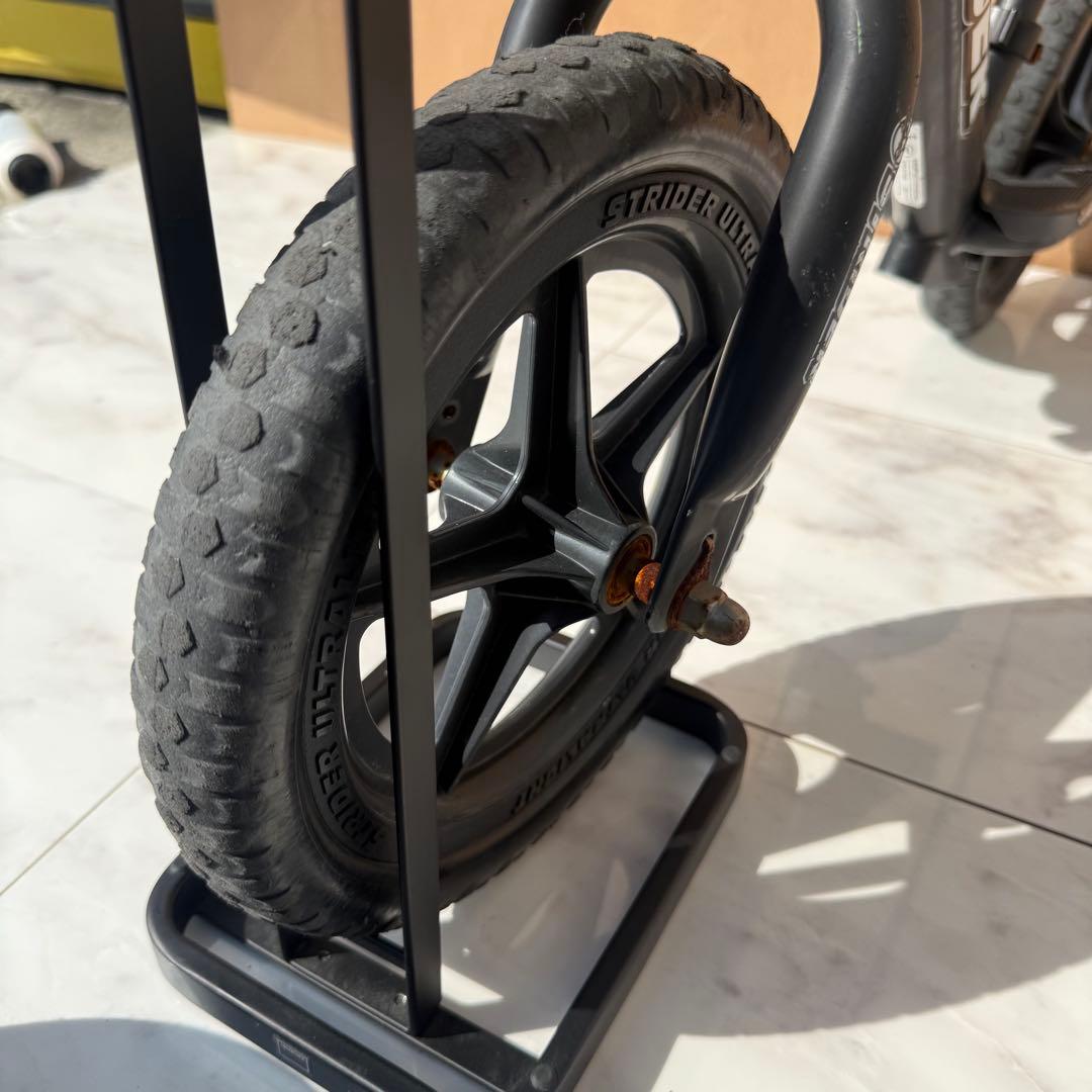 STRIDER 12 スポーツモデル ブラック 日本正規品 ストライダー
