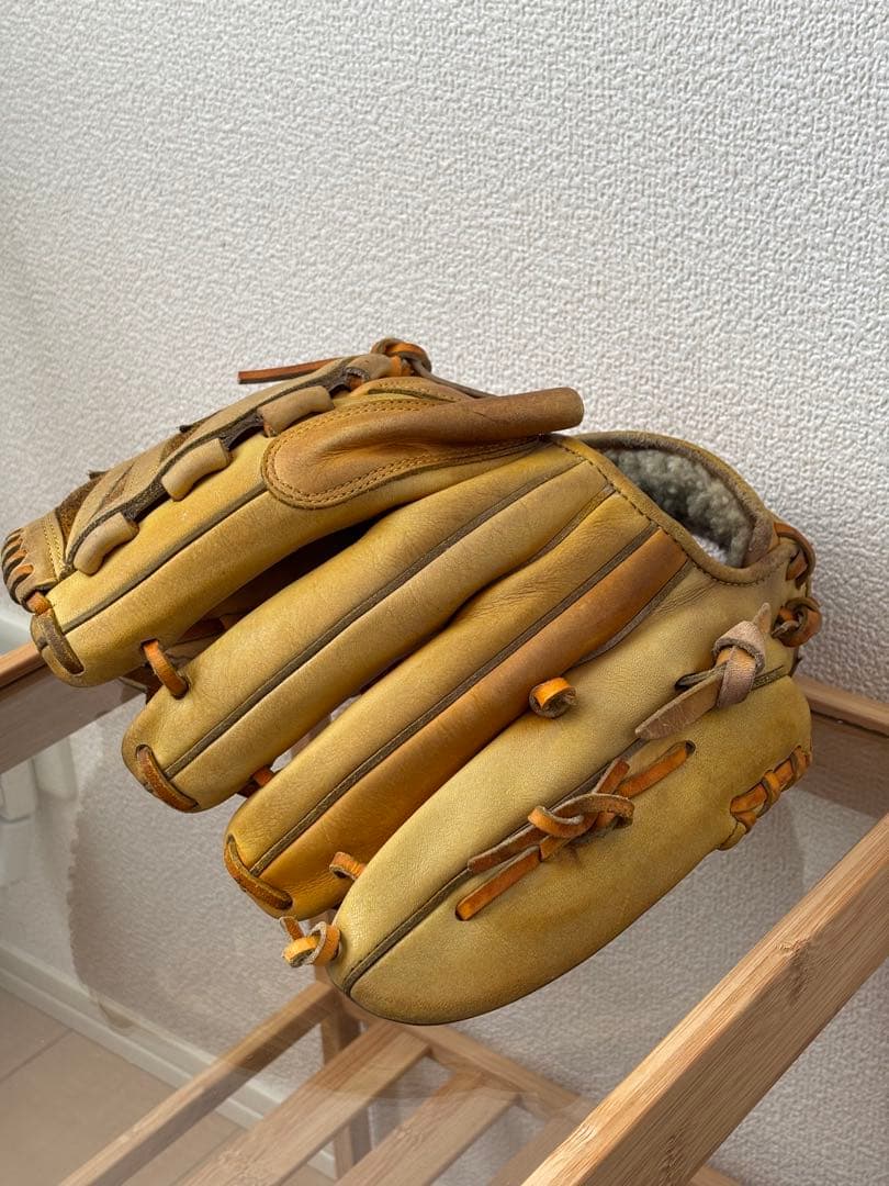 ミズノプロ 投手用 硬式用？ 野球 グローブ