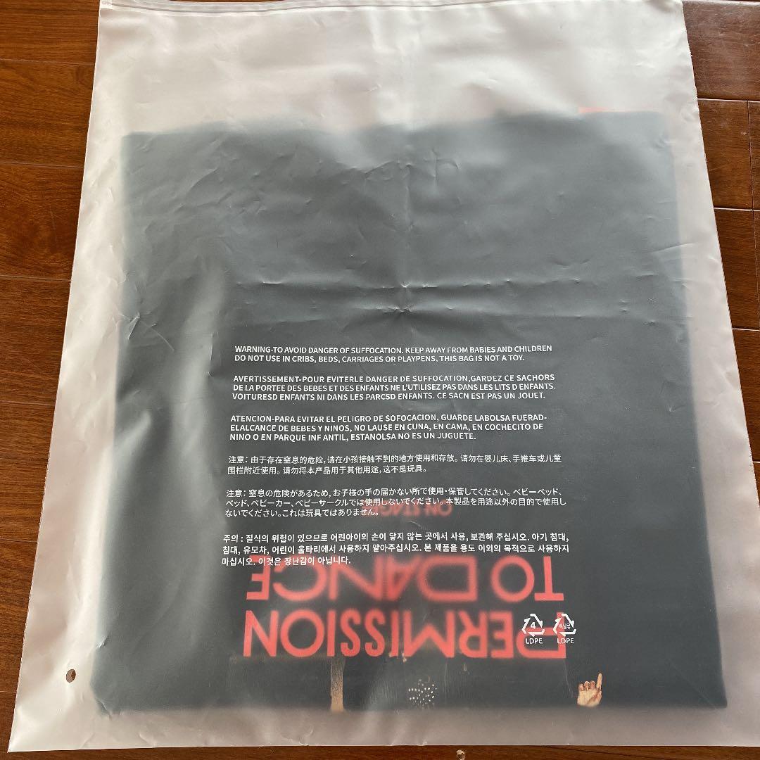新品 未使用 公式 BTS Permission to Dance Tシャツ