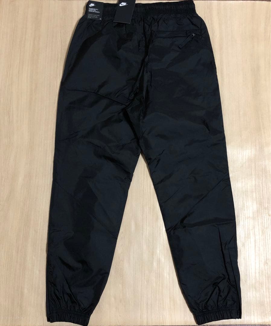 「新品未使用」NIKE トラックパンツ ・ウィンドウランナーパンツ