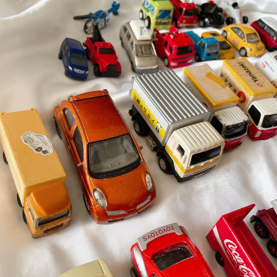 ミニカー まとめ売り トミカなど 59台 ヘリコプター1台 おもちゃ