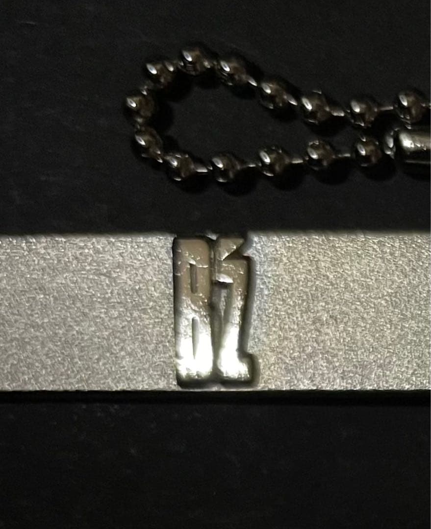 B'z レトロキーホルダー(美品・おまけ付き)