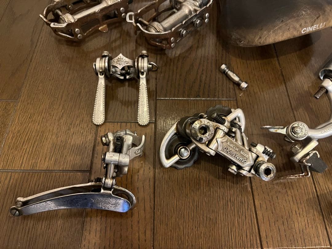 CINELLIロードバイクからの取り外しパーツ一式