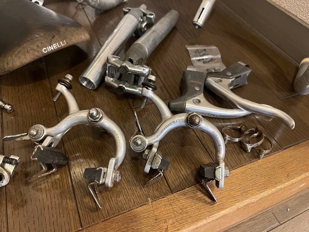 CINELLIロードバイクからの取り外しパーツ一式