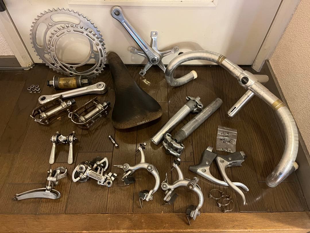 CINELLIロードバイクからの取り外しパーツ一式