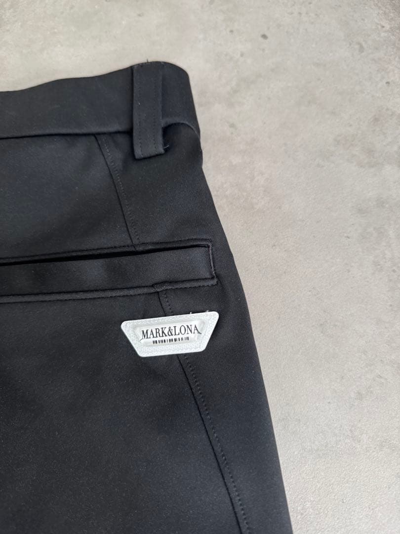 【美品】MARK & LONA codeメンズゴルフパンツ 44(S)