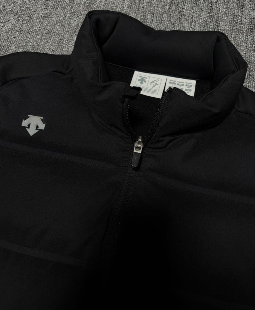 DESCENTE デサントgolfゴルフウェア　軽量ハイブリッド　中綿　ダウン