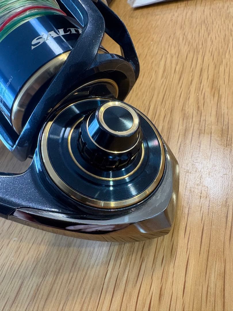 極美品　Daiwa 20 ソルティガ 8000 P スピニングリール
