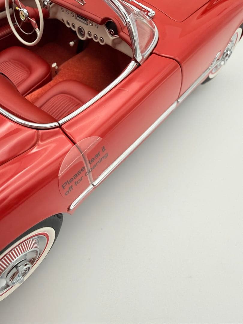 【AUTOart】シボレー・コルベット 1/18 ダイキャストミニカー