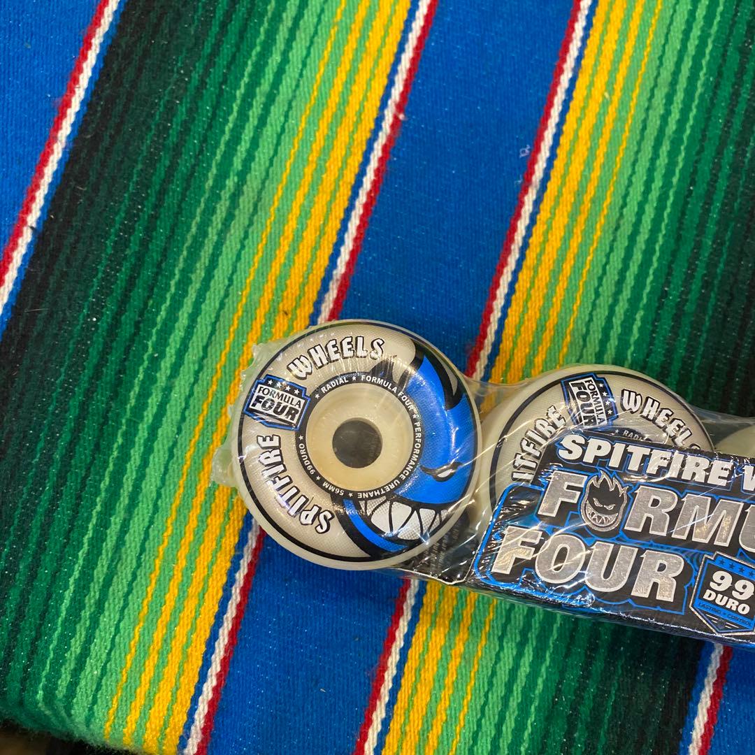 SPITFIRE FORMULA FOUR 56ミリ99a RADIALS